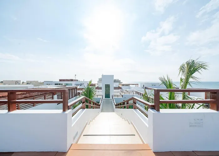 Penthouse Turquesa - Beachside - At Casa del Mar
